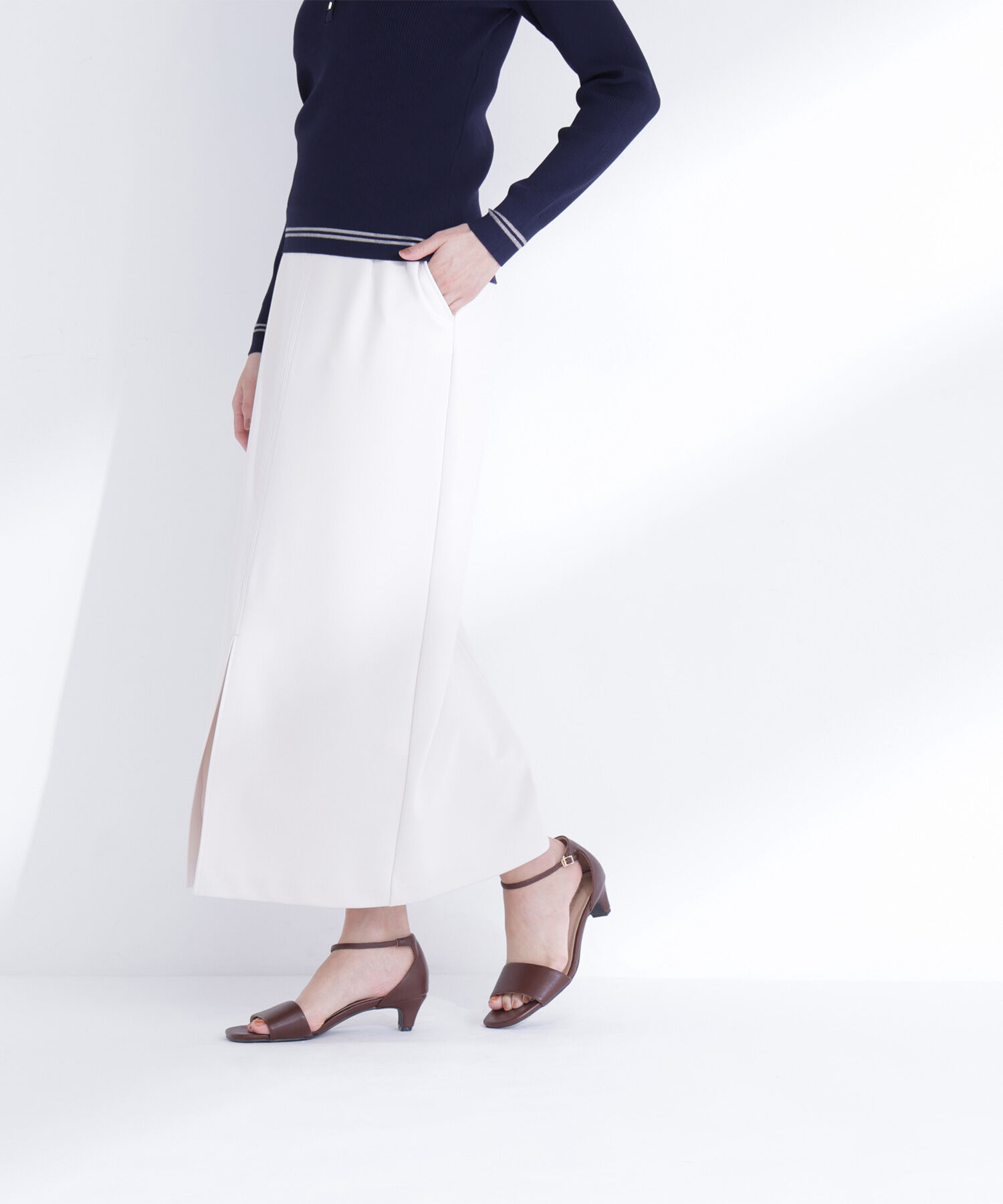  「ストレッチカルゼシリーズ ナロースカート」|スカート|