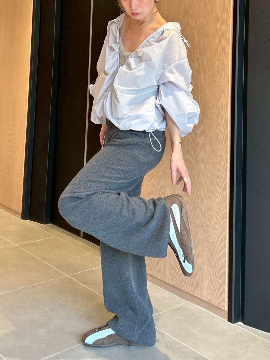 emmi atelier「撥水 ギャザーフーディーブルゾン」|ブルゾン・スタジャン|