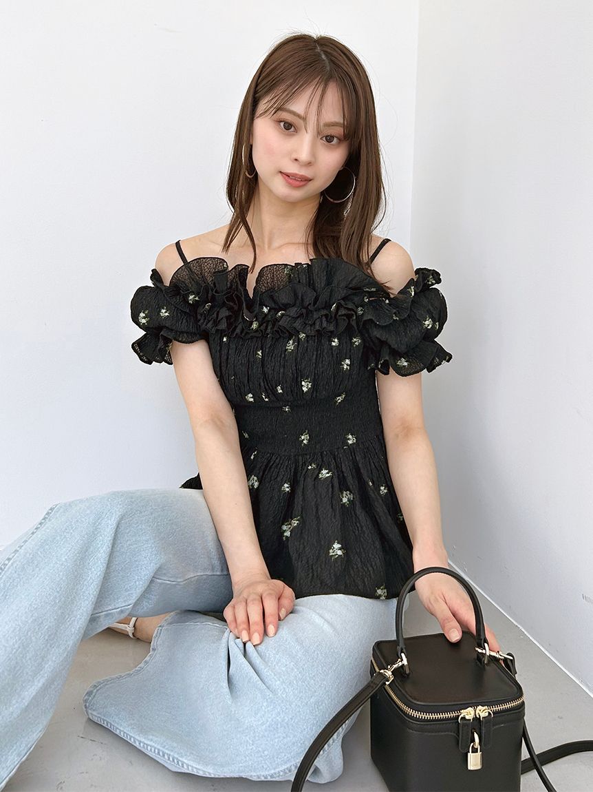 SNIDEL「オフショルフリルブラウス」|シャツ・ブラウス|