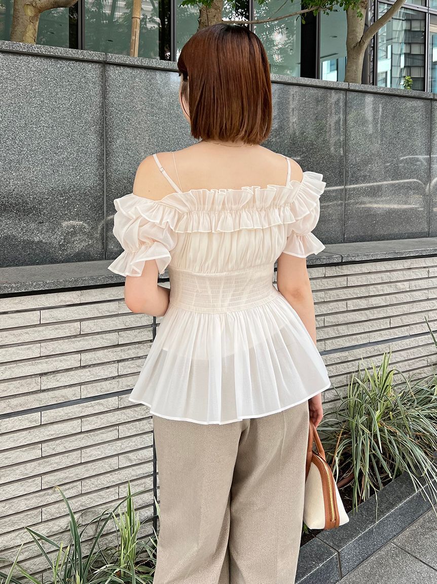 SNIDEL「オフショルフリルブラウス」|シャツ・ブラウス|