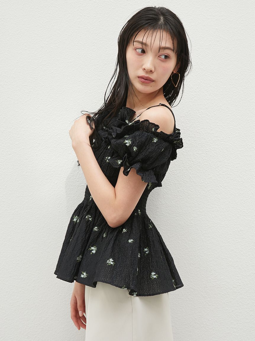 SNIDEL「オフショルフリルブラウス」|シャツ・ブラウス|