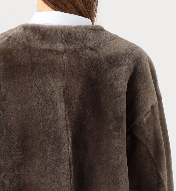 TOMORROWLAND GOODS「DES PRES ムートン Vネックコート」|ノーカラーコート|