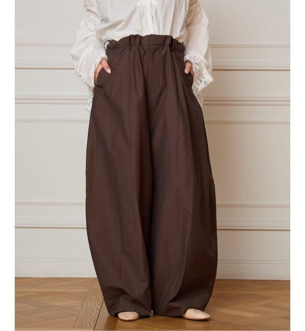 IENA LA BOUCLE「《予約》IENA LA BOUCLE タッサーパラシュートバルーンスラックス」|スラックス|ブラウン