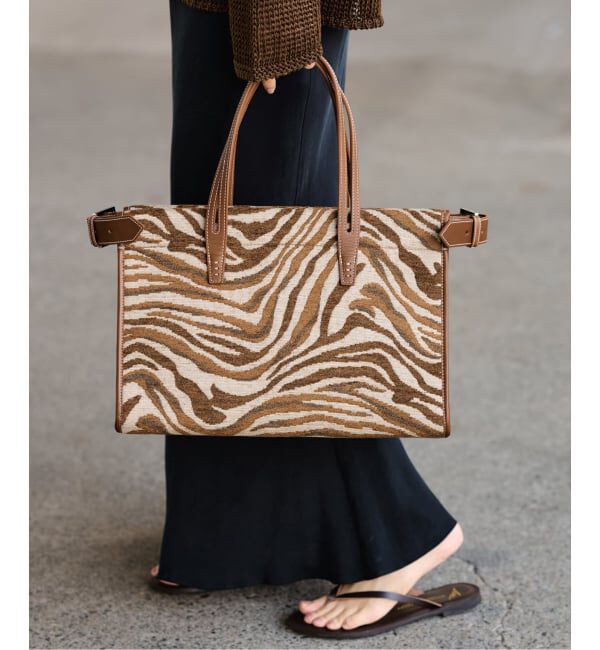 FRAMeWORK「AVACATIONアヴァケーション BATH ZEBRA/A」|トートバッグ|