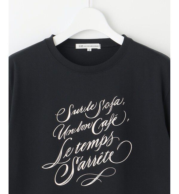 23区「【井波麻里衣さんコラボ】カリグラフィー プリント Tシャツ」|Tシャツ・カットソー|