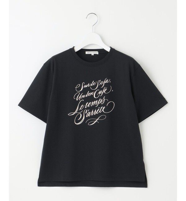 23区「【井波麻里衣さんコラボ】カリグラフィー プリント Tシャツ」|Tシャツ・カットソー|