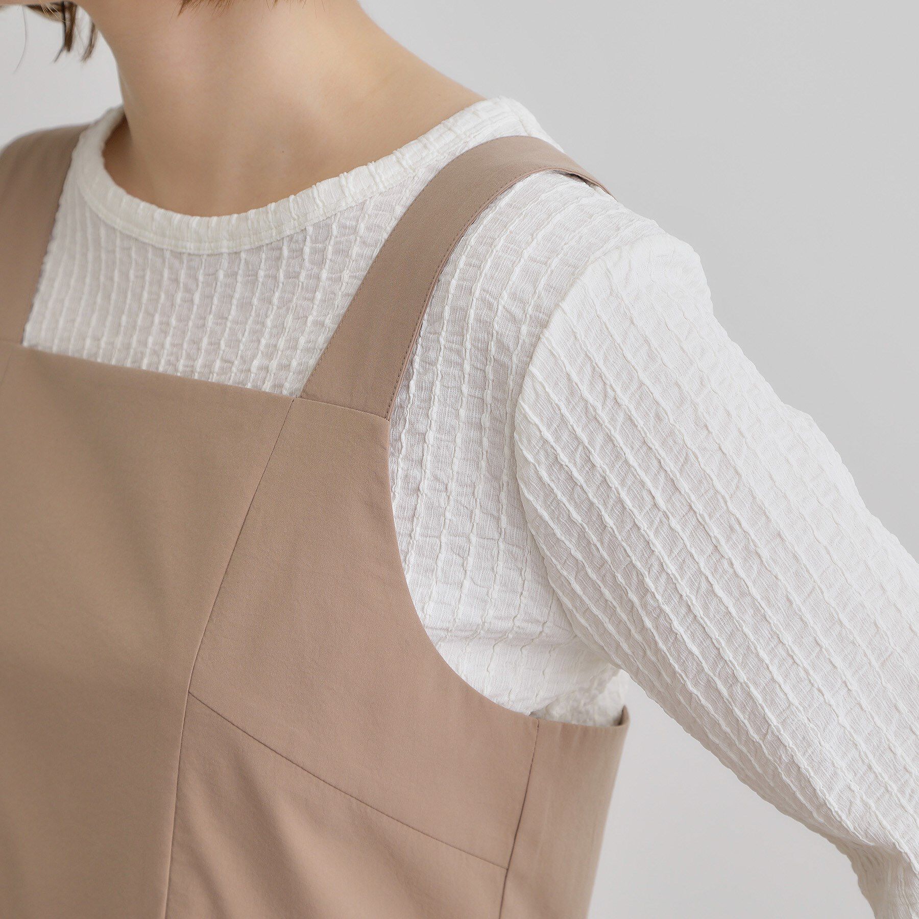 grove「【雑誌掲載】シルエットが映える洗練ジャンパードレス」|ワンピース|