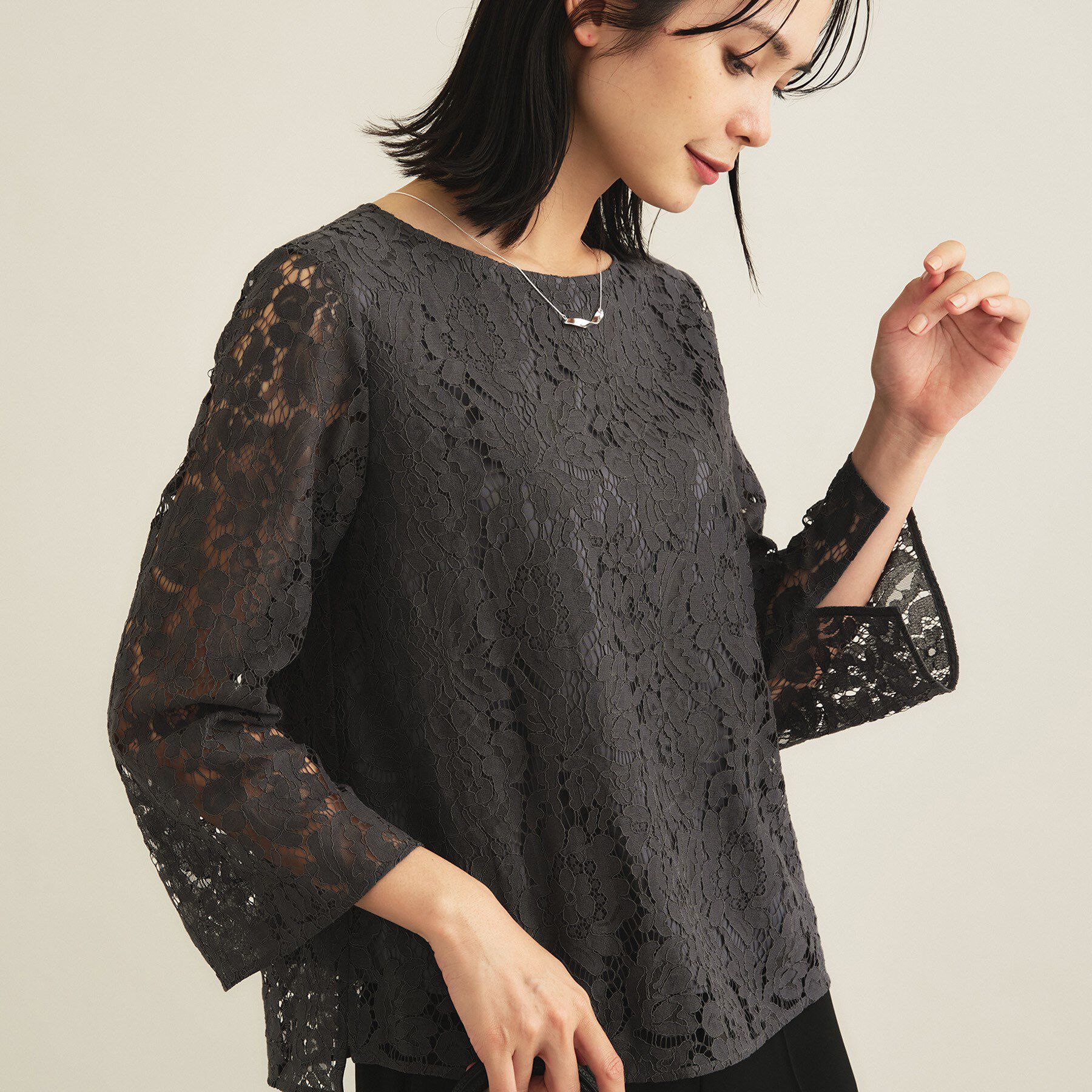 INDIVI「【洗える／セレモニー】フラワーレースブラウス」|シャツ・ブラウス|グレー(012)