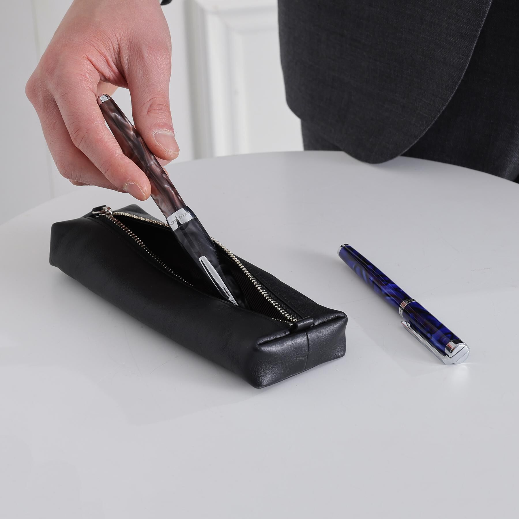 TAKEO KIKUCHI「レザーペンケース」|ステーショナリー|