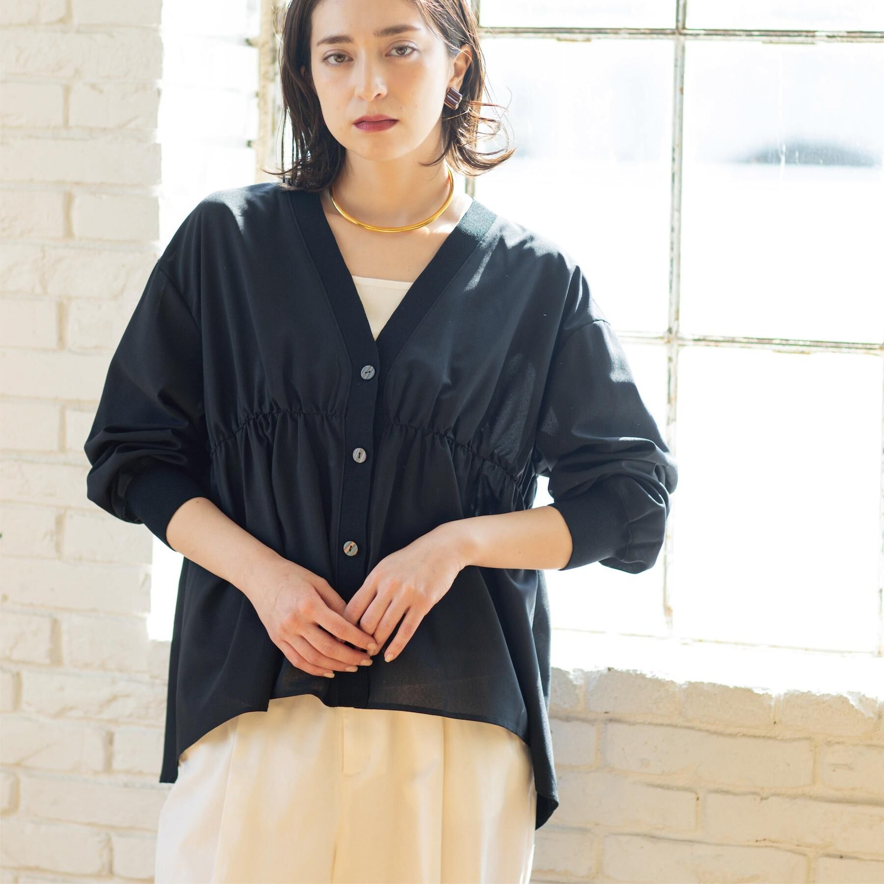 OPAQUE.CLIP「ブラウス風Vネックカーディガン【洗濯機OK】」|カーディガン|ブラック(019)