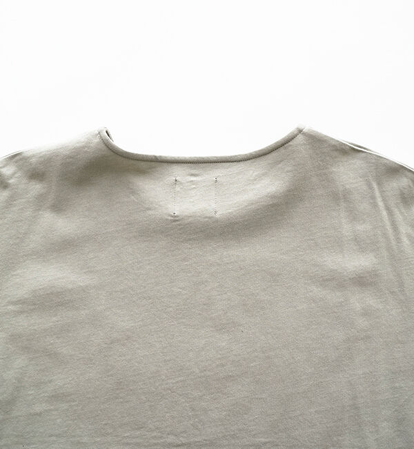 オオカミとフクロウ「オオカミと白い雲のスワロー」|Tシャツ・カットソー|