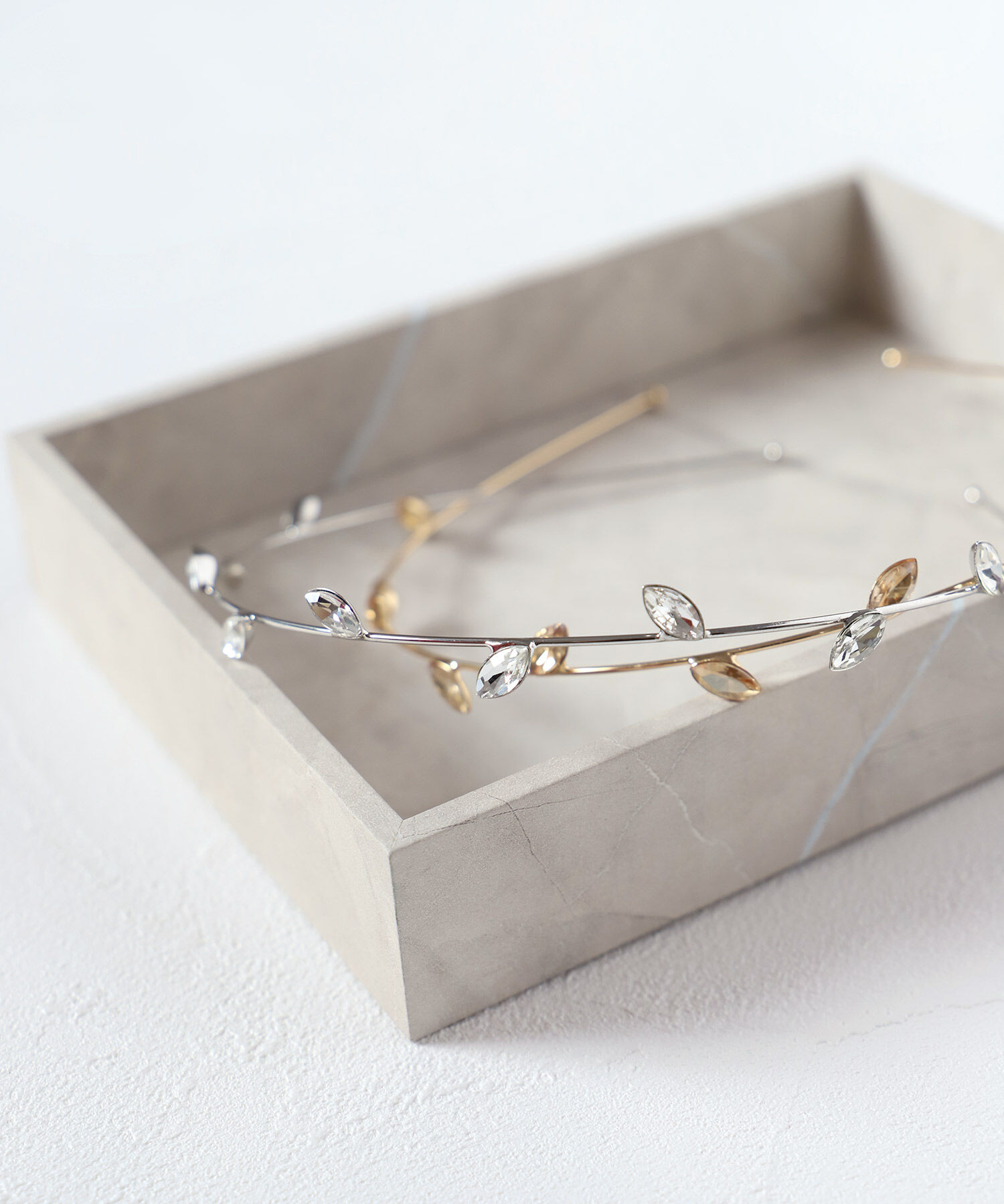 BACKYARD FAMILY「Rora カチューシャ キッズ 通販 ローラ ルム 花 髪飾り 髪留め 髪どめ ヘアアクセサリー」|その他|