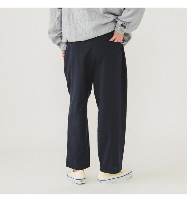 BEAMS「ドライ 2プリーツ イージーパンツ」|チノ|