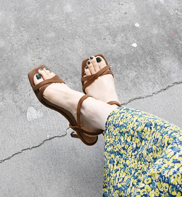 SHIPS any「SHIPS any: クロス ストラップ サンダル」|サンダル|キャメル