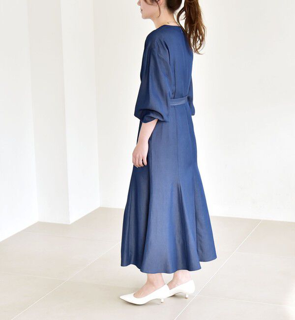 quaranciel「quaranciel:〈洗濯機可能〉ツイル Vネック ベルト フレア ワンピース」|ワンピース|