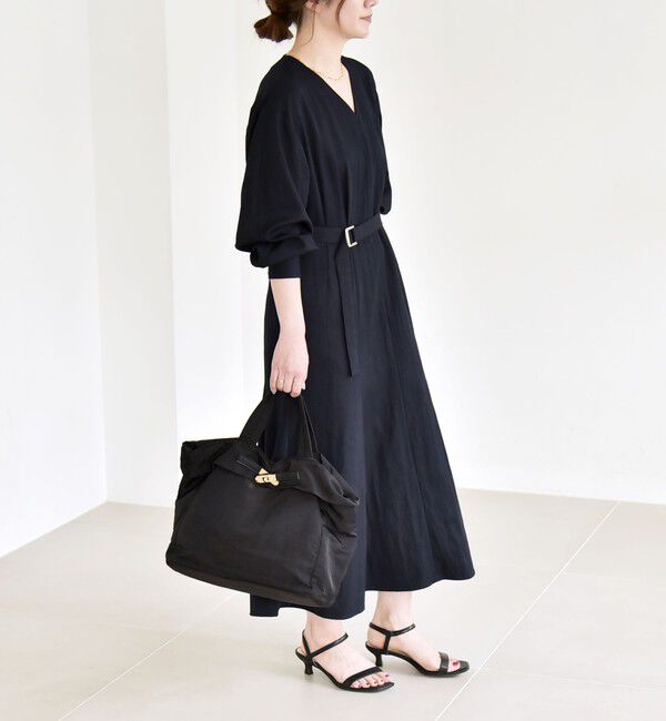 quaranciel「quaranciel:〈洗濯機可能〉ツイル Vネック ベルト フレア ワンピース」|ワンピース|