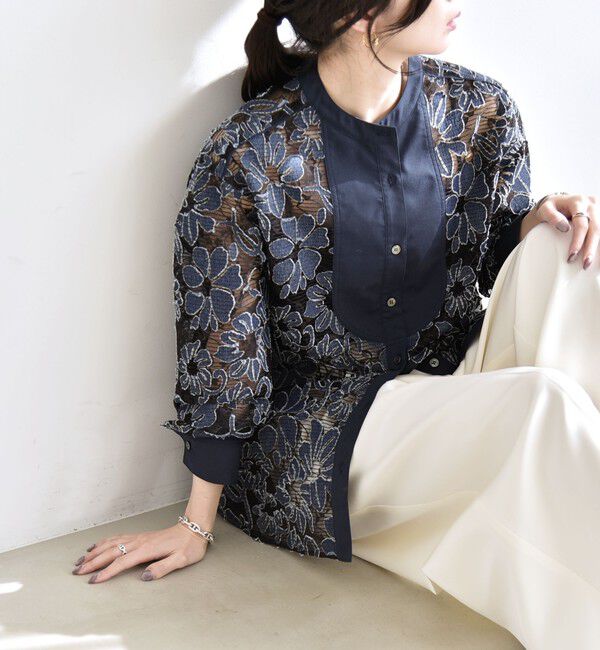 quaranciel「quaranciel:〈手洗い可能〉デニム フラワー レース バンドカラー シャツ」|シャツ・ブラウス|ネイビー