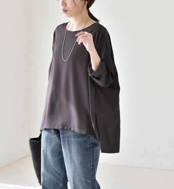 quaranciel「《予約》quaranciel:〈洗濯機可能〉ジョーゼット ニュアンス  T-ブラウス」|シャツ・ブラウス|チャコールグレー