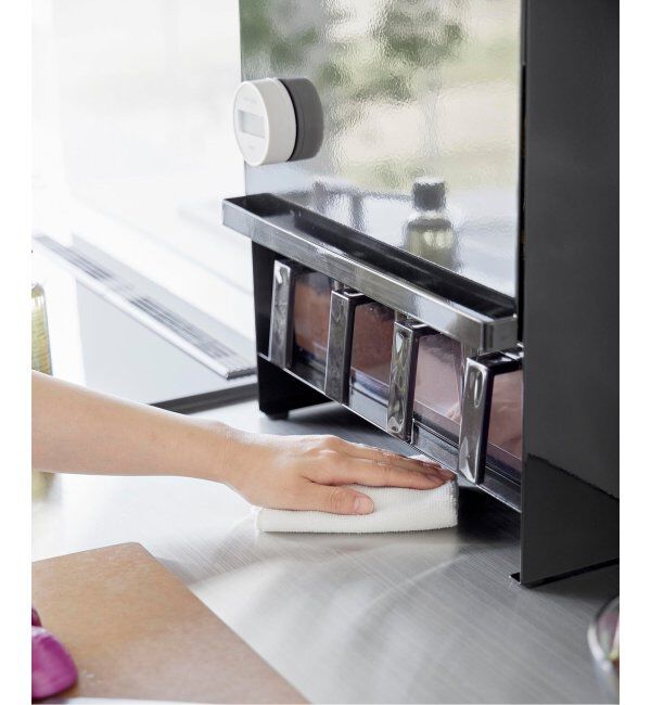 journal standard Furniture「《WEB限定》【tower/タワー】前が開く 隠せる調味料ラック」|食器・キッチングッズ|