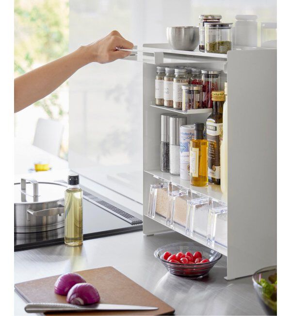journal standard Furniture「《WEB限定》【tower/タワー】前が開く 隠せる調味料ラック」|食器・キッチングッズ|
