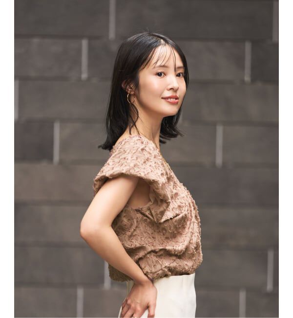 NOBLE「【洗える】レオパードジャガードデコルテVブラウス」|シャツ・ブラウス|