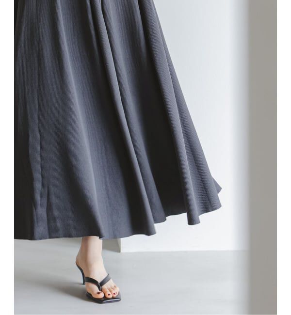 NOBLE「《予約》デコルテネックフィット&フレアニットワンピース」|ワンピース|