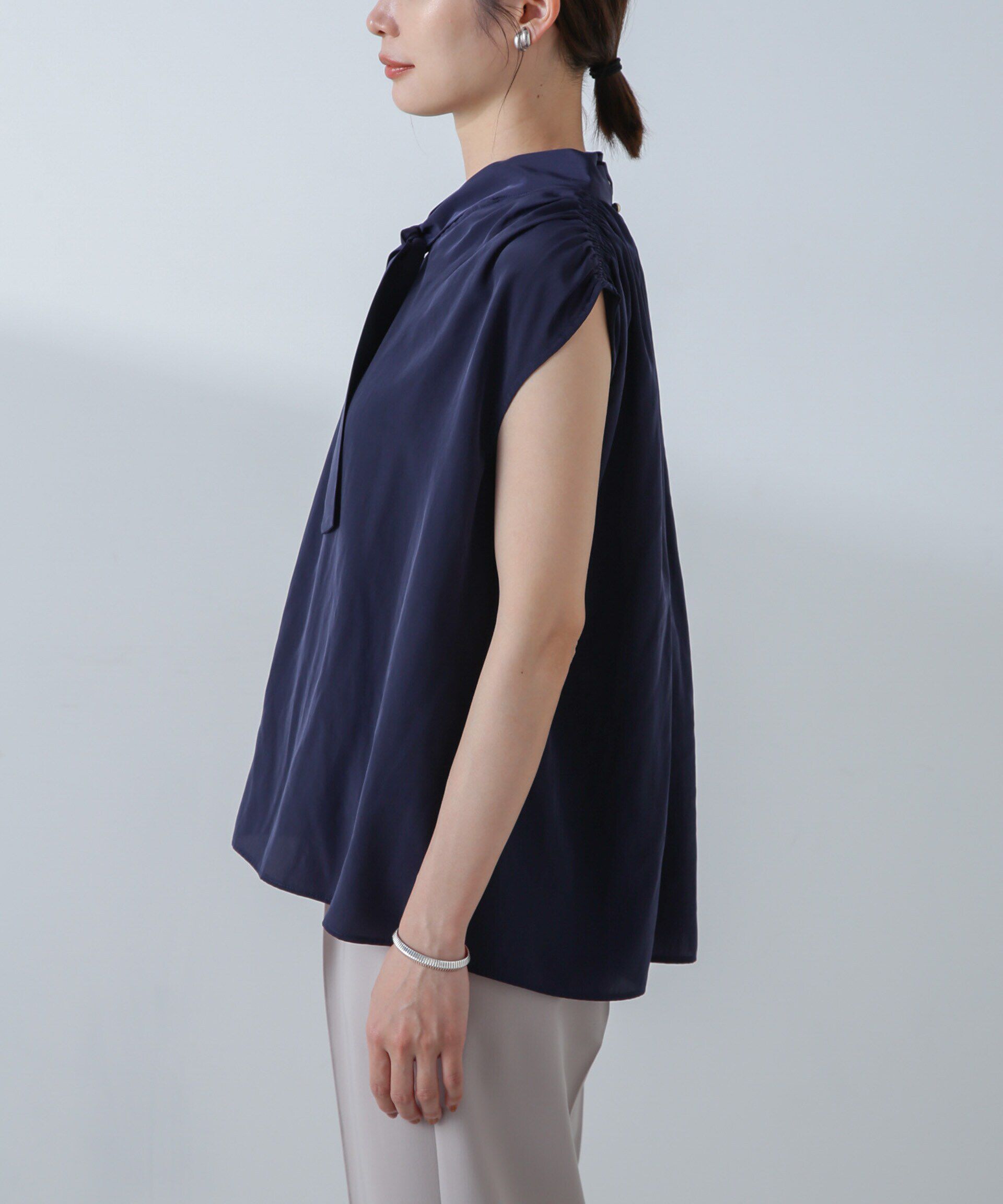 nano･universe「ショルダーギャザーボウタイブラウス」|シャツ・ブラウス|