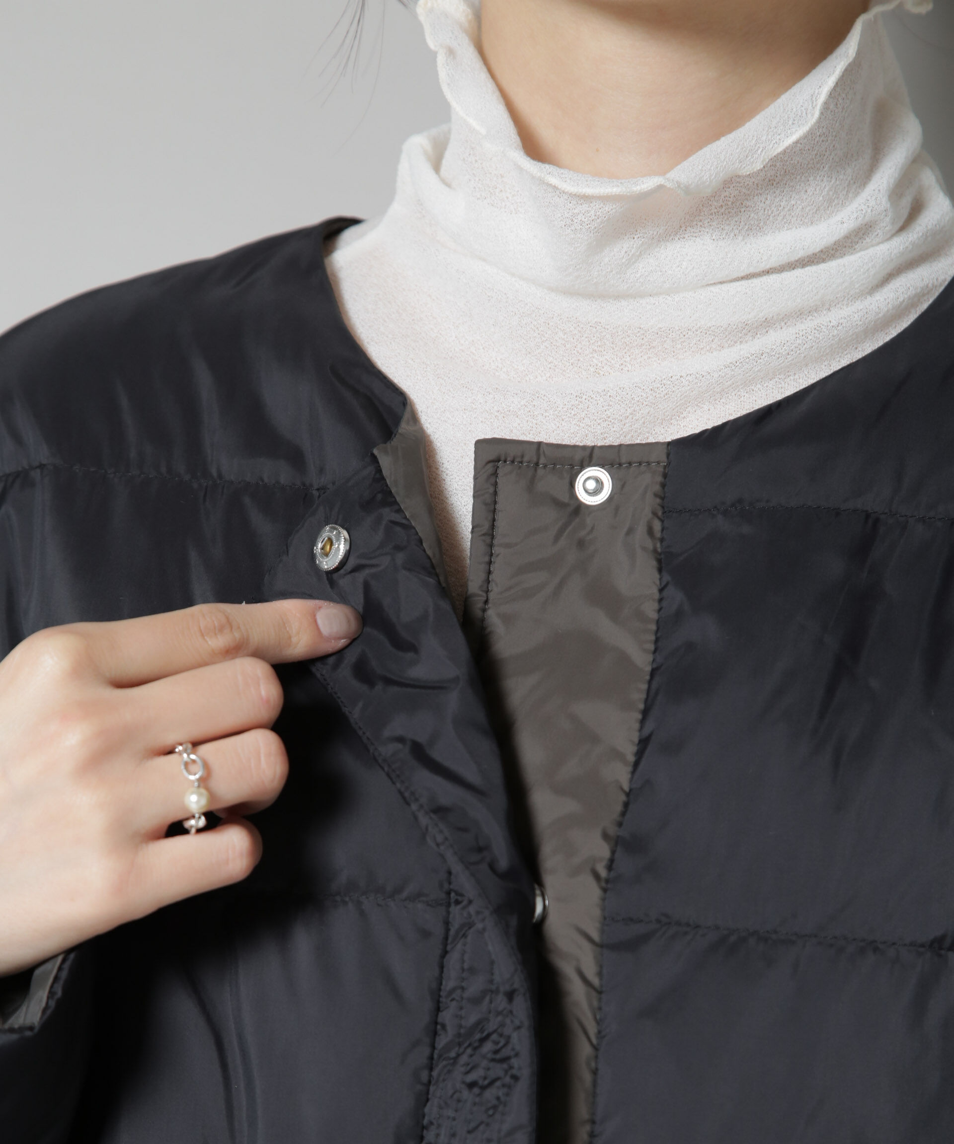 nano･universe「撥水加工ライトダウン リバーシブルノーカラージャケット」|ダウン|