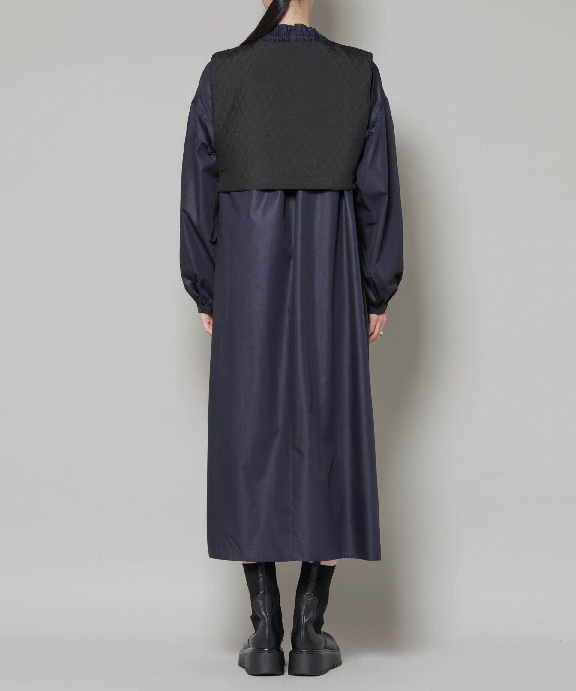 nano･universe「キルティングベスト&times;ギャザーワンピース アンサンブルセット」|ワンピース|