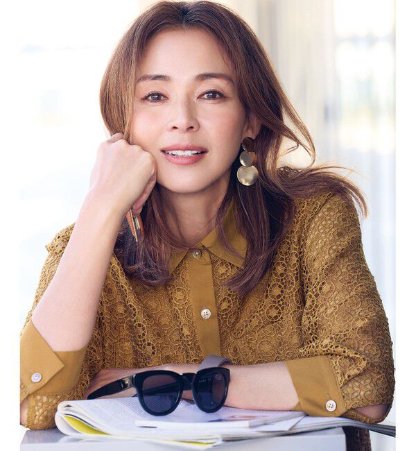 自由区「【SHIHOさん着用・洗える】ジオメトリックフラワーレースクロップド丈シャツ ブラウス」|シャツ・ブラウス|