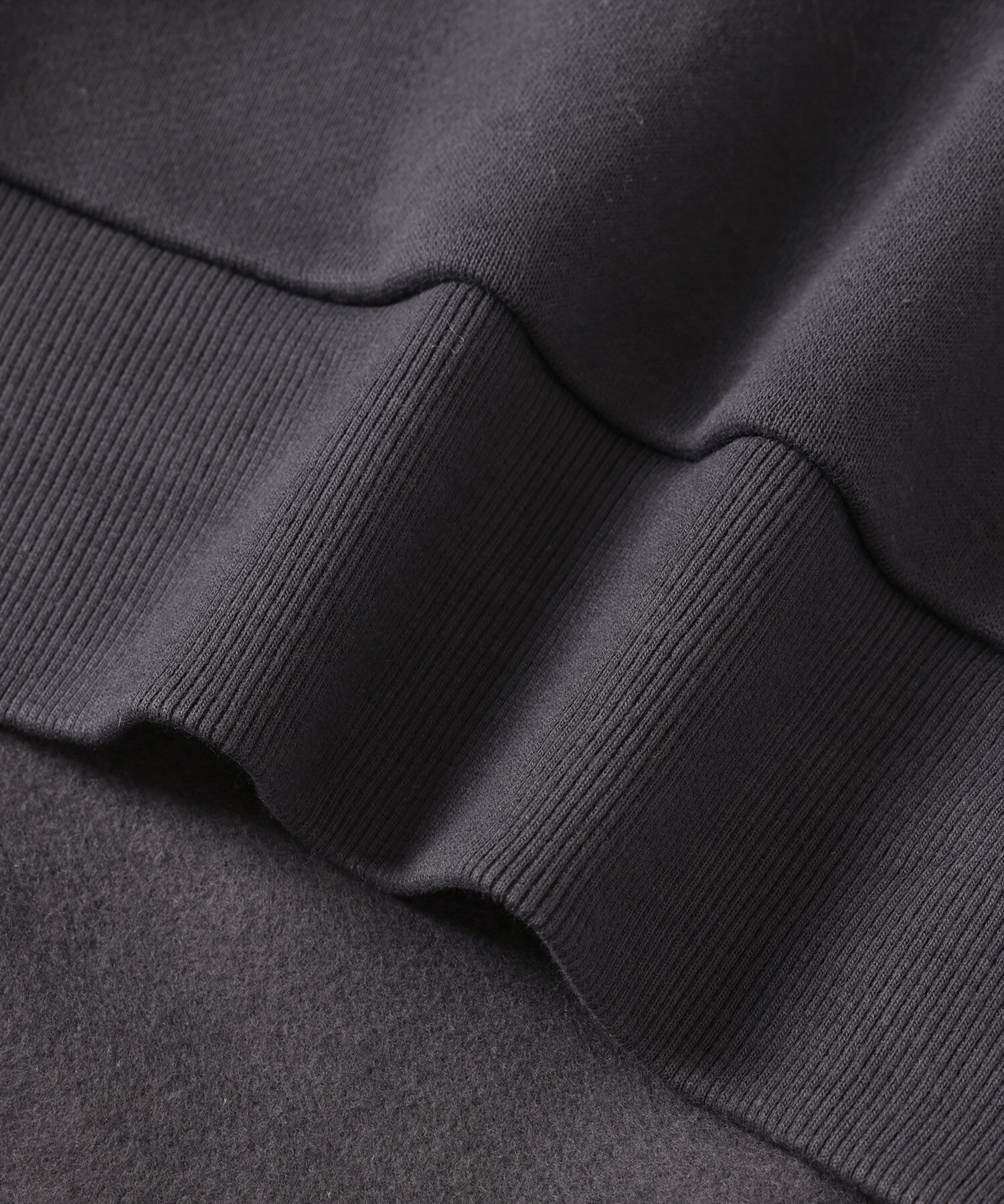 ROPE' PICNIC R「裏起毛刺繍ロゴクロップドスウェット」|スウェット・ジャージ|