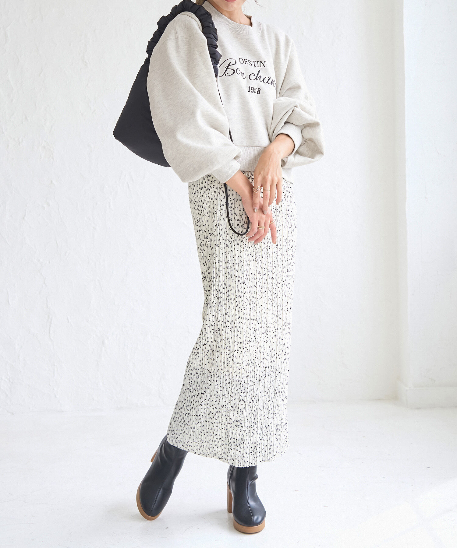 ROPE' PICNIC R「裏起毛刺繍ロゴクロップドスウェット」|スウェット・ジャージ|