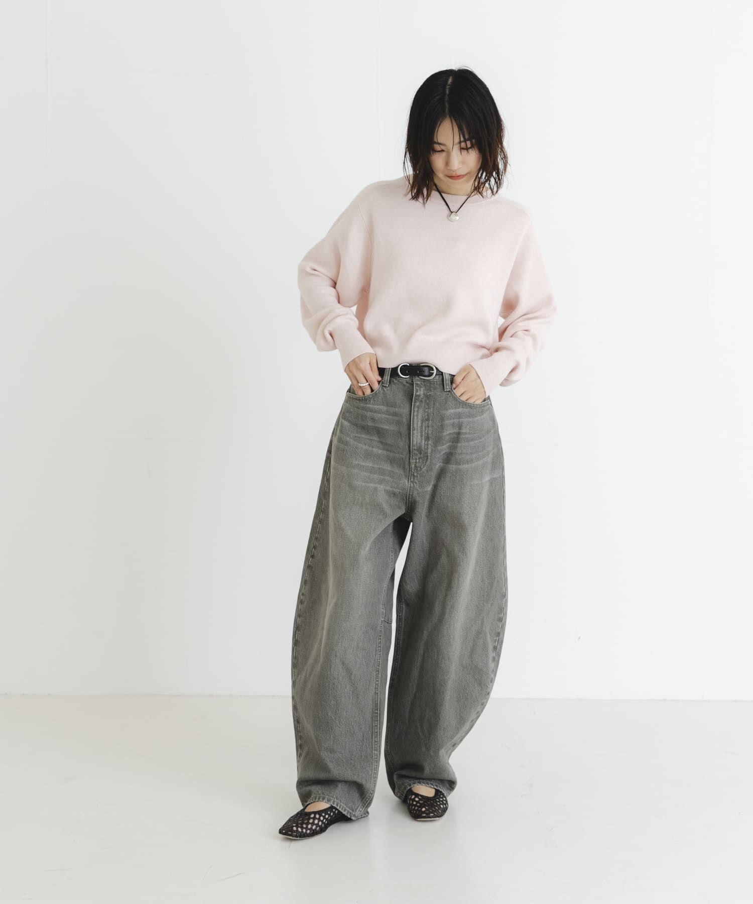 URBAN RESEARCH「『3サイズ展開』ワイドカーブデニムパンツ」|デニム|