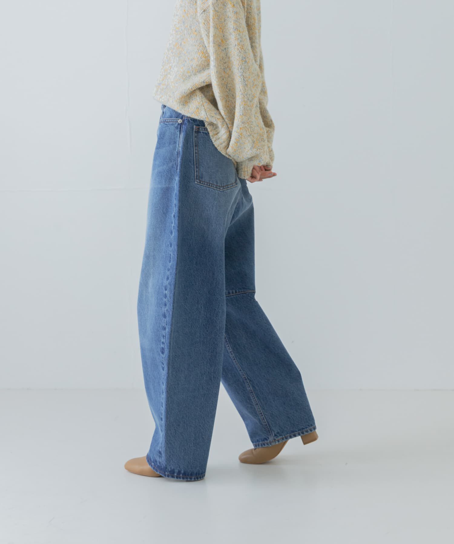 URBAN RESEARCH「『3サイズ展開』ワイドカーブデニムパンツ」|デニム|