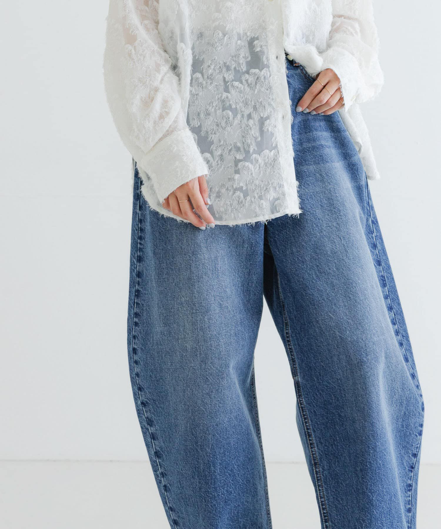 URBAN RESEARCH「『3サイズ展開』ワイドカーブデニムパンツ」|デニム|