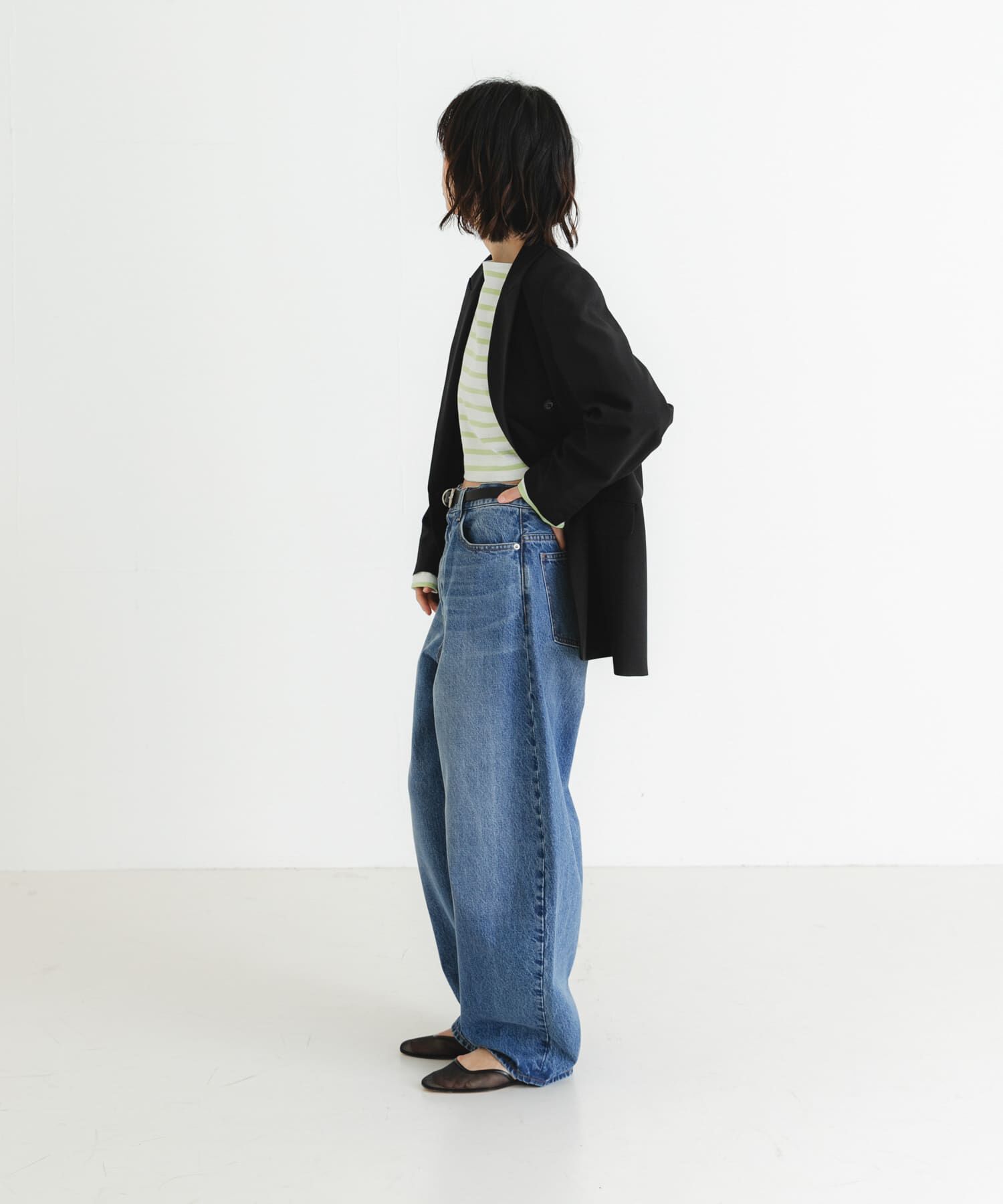 URBAN RESEARCH「『3サイズ展開』ワイドカーブデニムパンツ」|デニム|