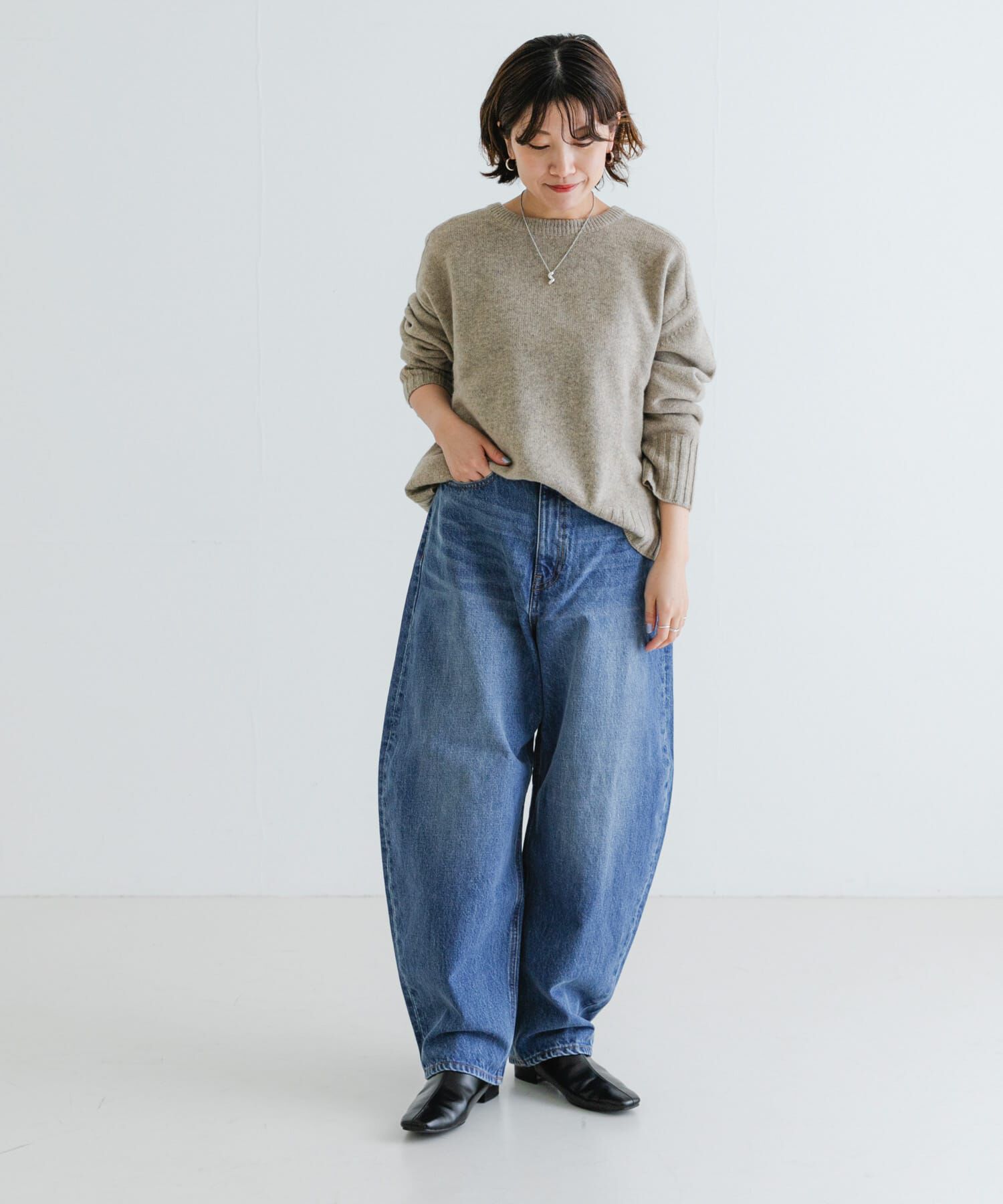 URBAN RESEARCH「『3サイズ展開』ワイドカーブデニムパンツ」|デニム|