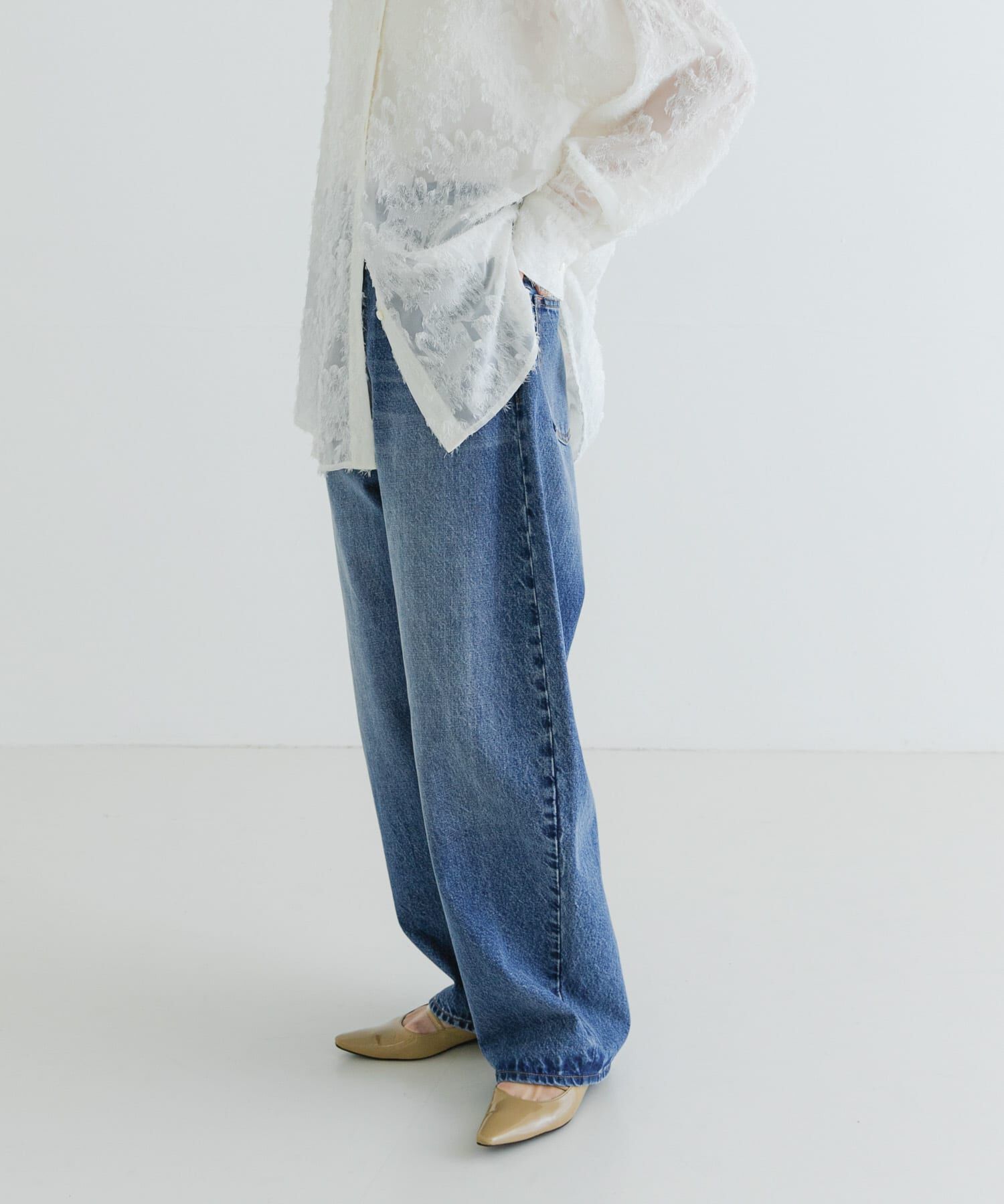 URBAN RESEARCH「『3サイズ展開』ワイドカーブデニムパンツ」|デニム|