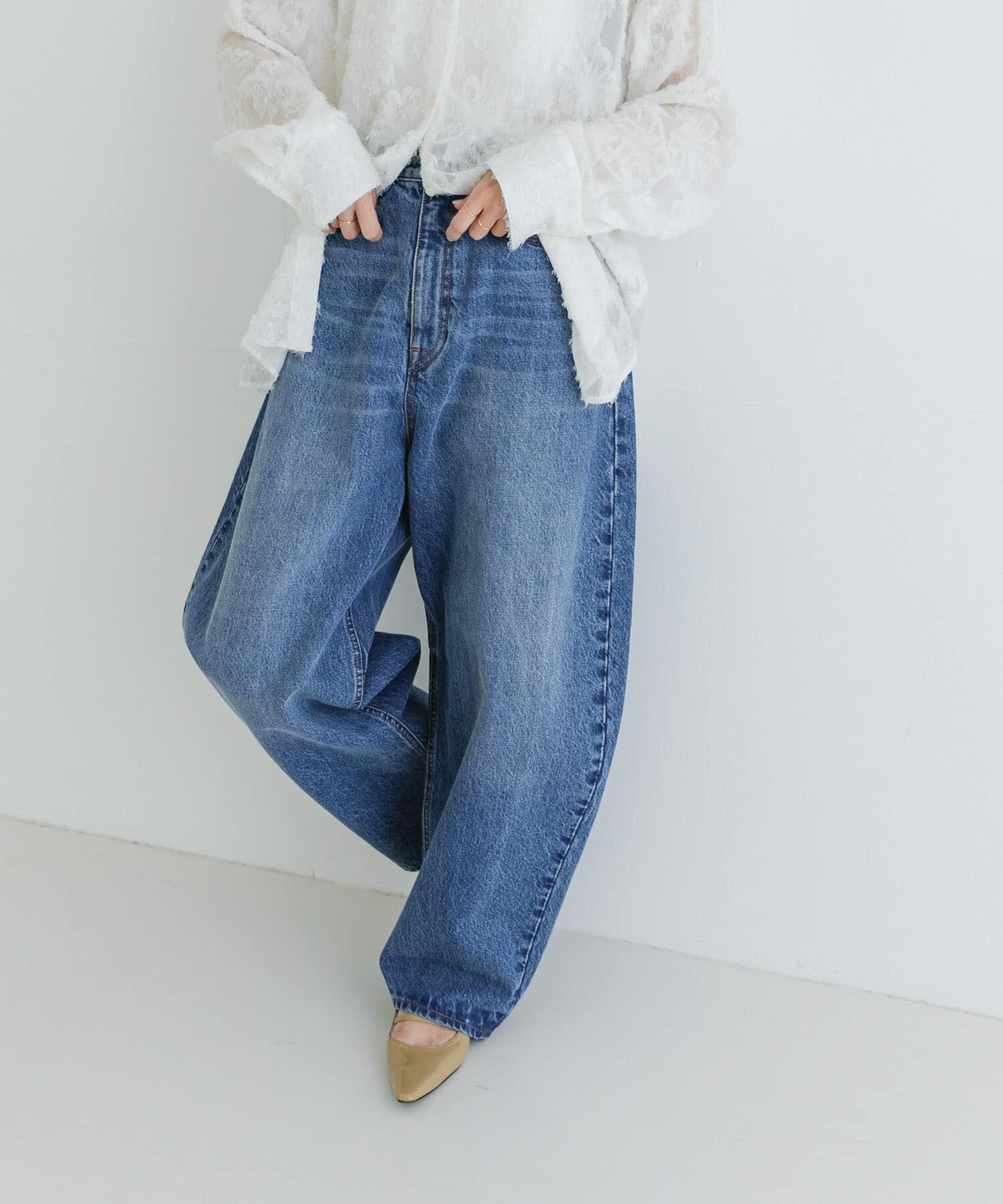 URBAN RESEARCH「『3サイズ展開』ワイドカーブデニムパンツ」|デニム|