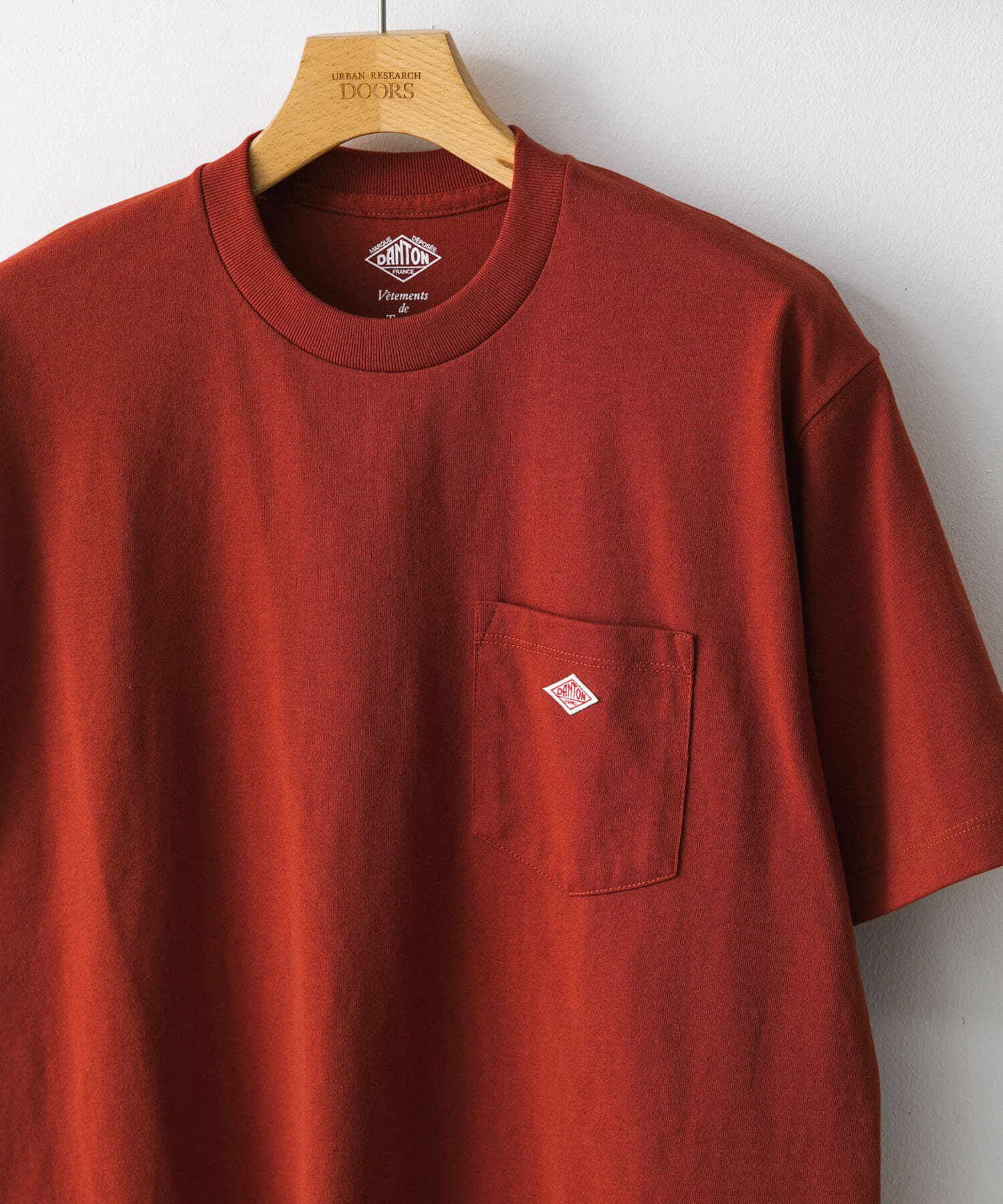 URBAN RESEARCH DOORS「DANTON　POCKET T-SHIRTS」|Tシャツ・カットソー|レッド