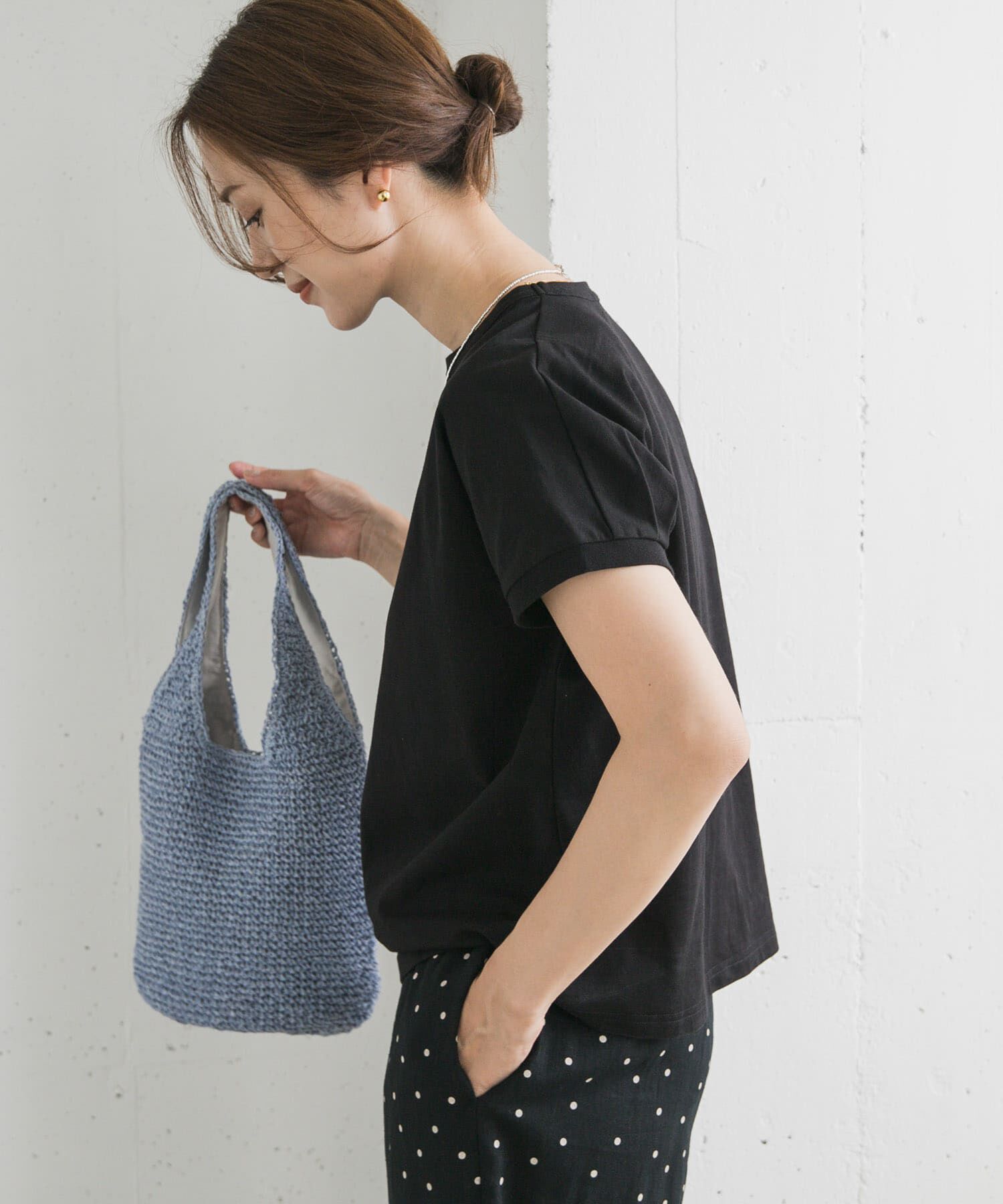 URBAN RESEARCH DOORS「『UR TECH ひやサラクール』バックポイントタックプルオーバー」|Tシャツ・カットソー|ブラック