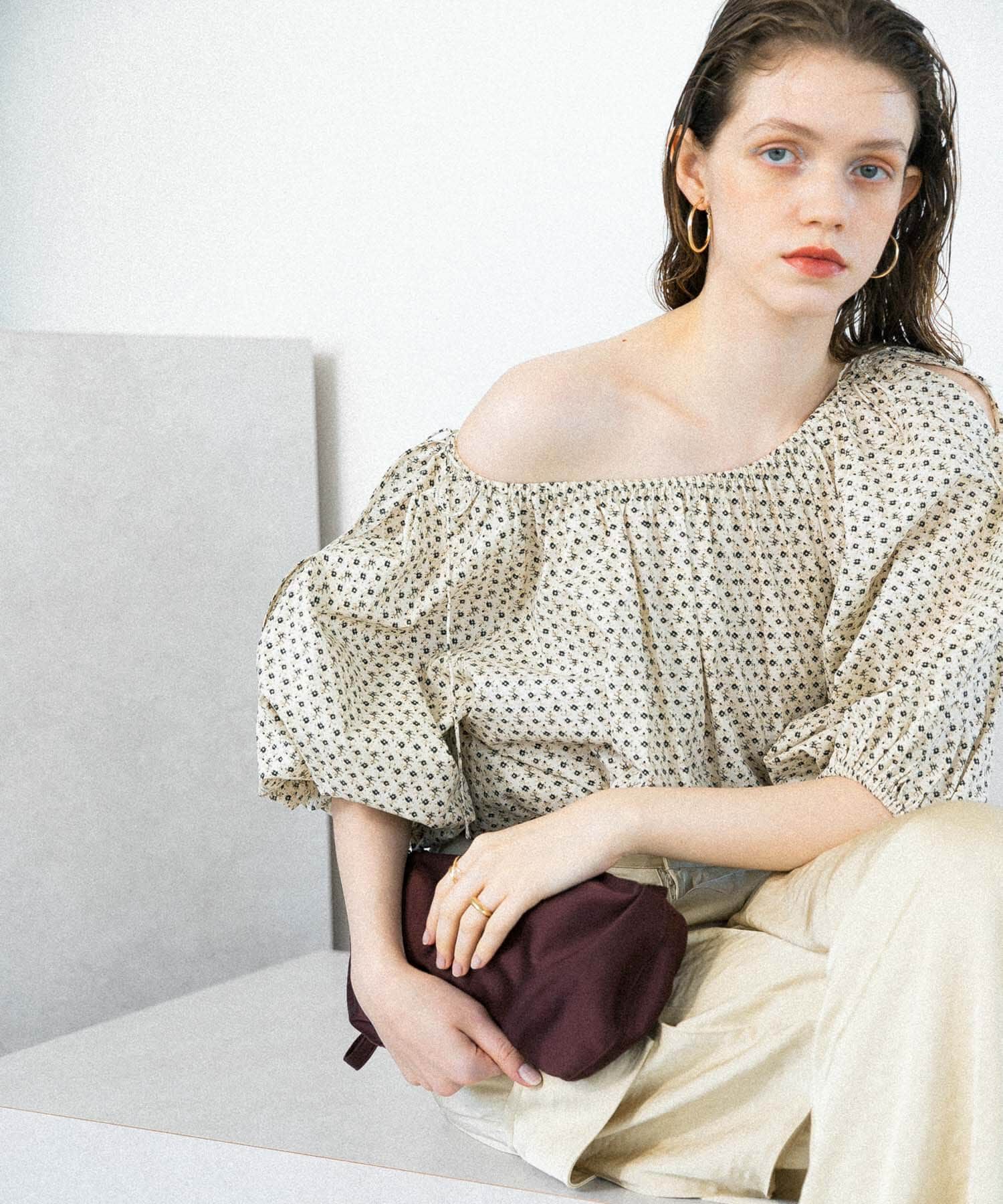  「2WAYフラワープリントブラウス」|シャツ・ブラウス|ホワイト系その他