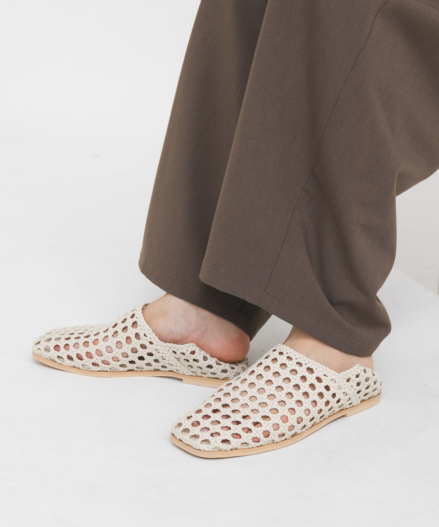  「スクエアトゥメッシュシューズ」|サンダル|