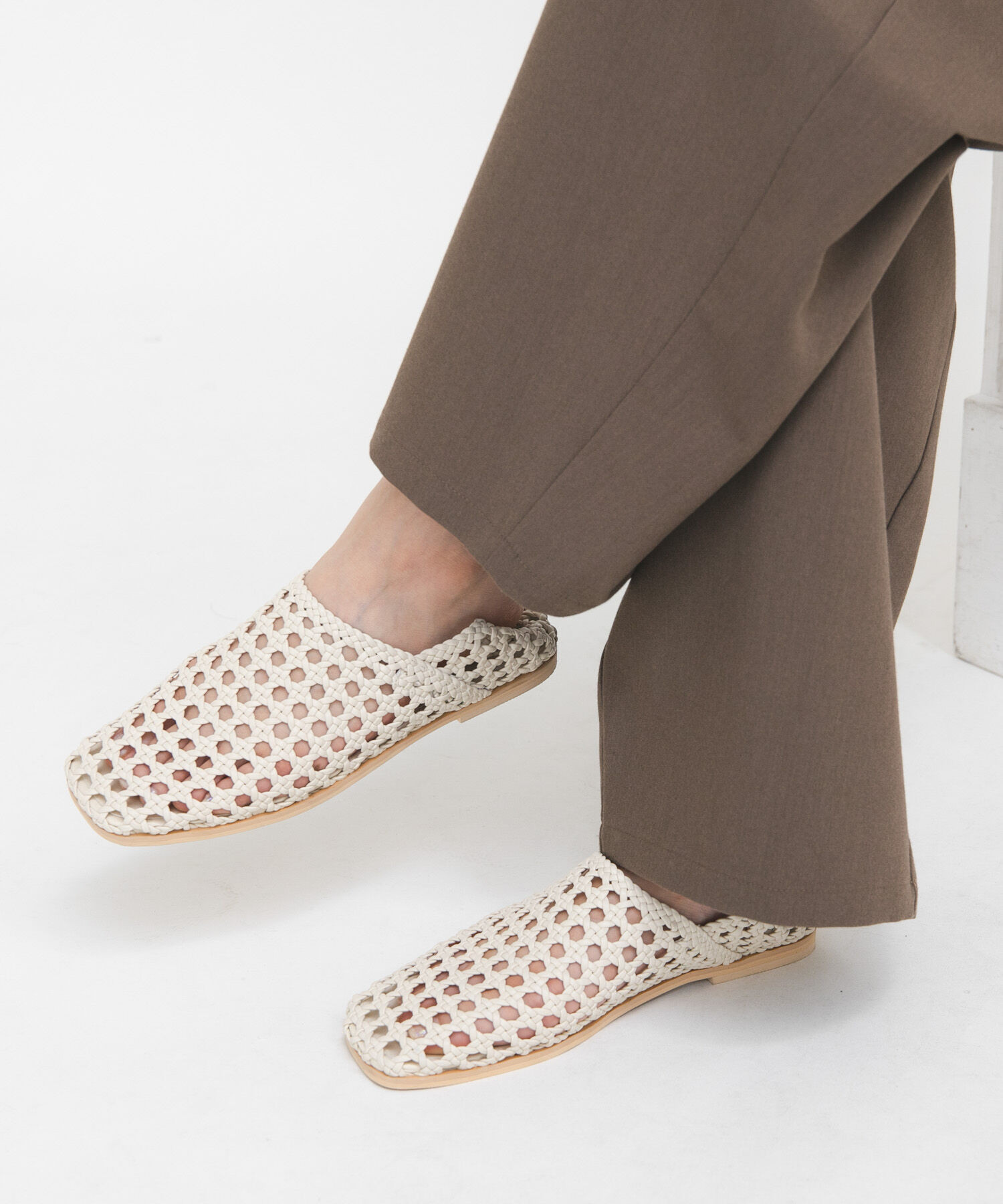  「スクエアトゥメッシュシューズ」|サンダル|