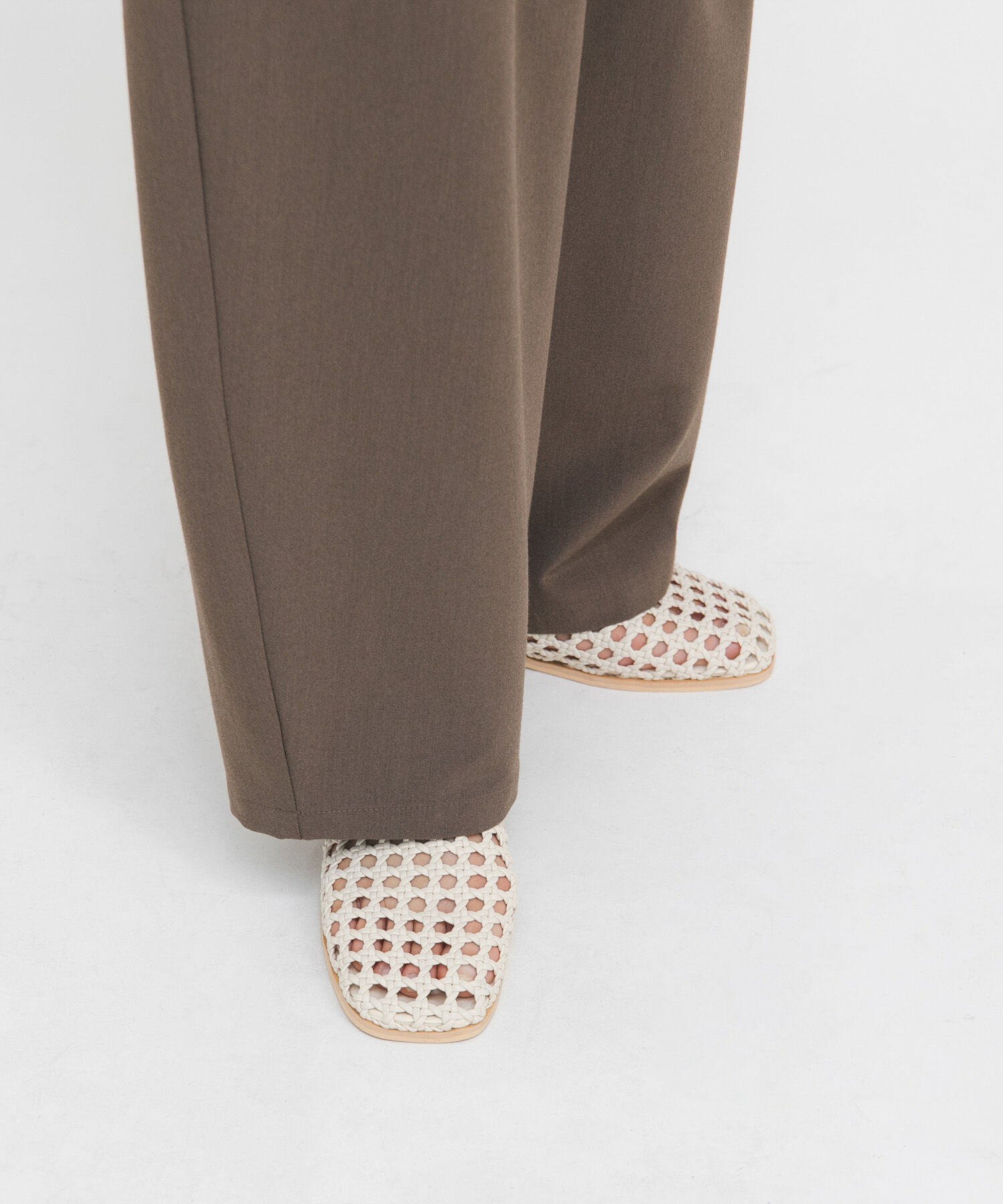  「スクエアトゥメッシュシューズ」|サンダル|