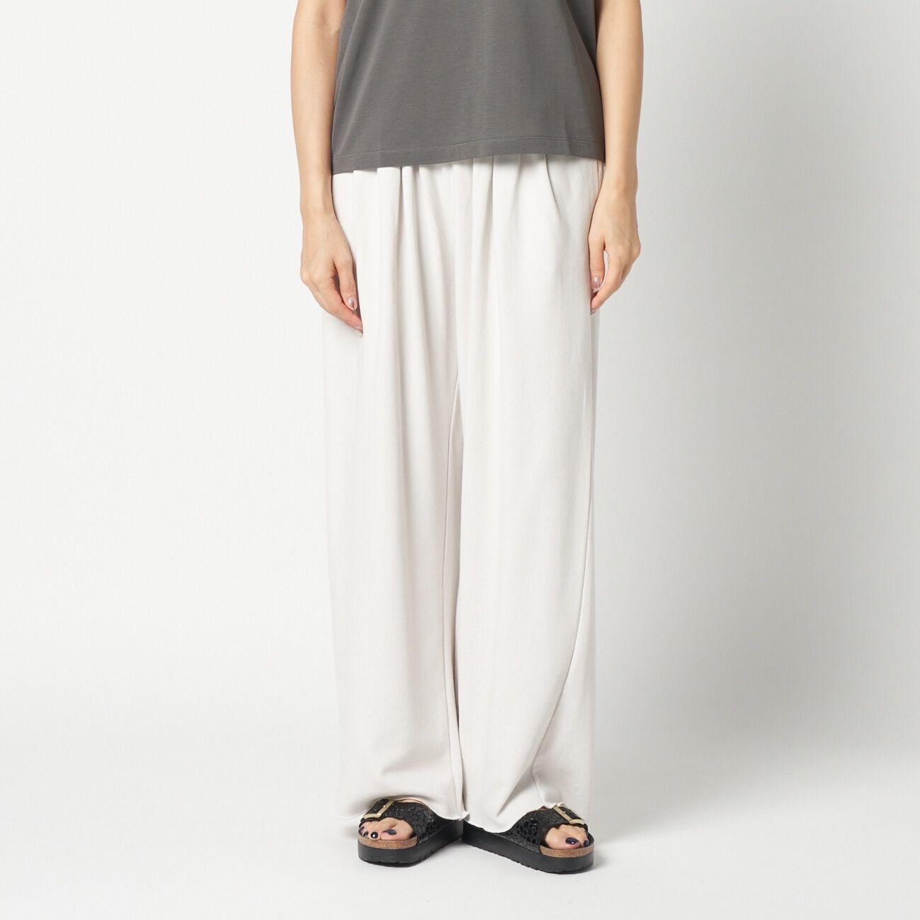 HELIOPOLE「HELIOPOLE WIDE SWEAT PANTS」|チノ|