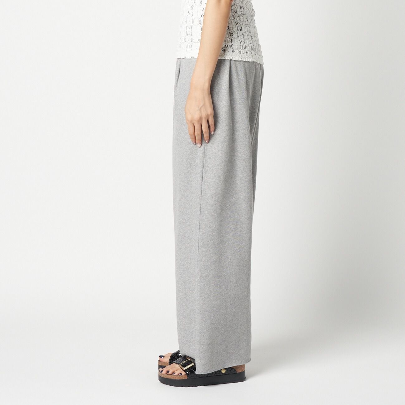 HELIOPOLE「HELIOPOLE WIDE SWEAT PANTS」|チノ|