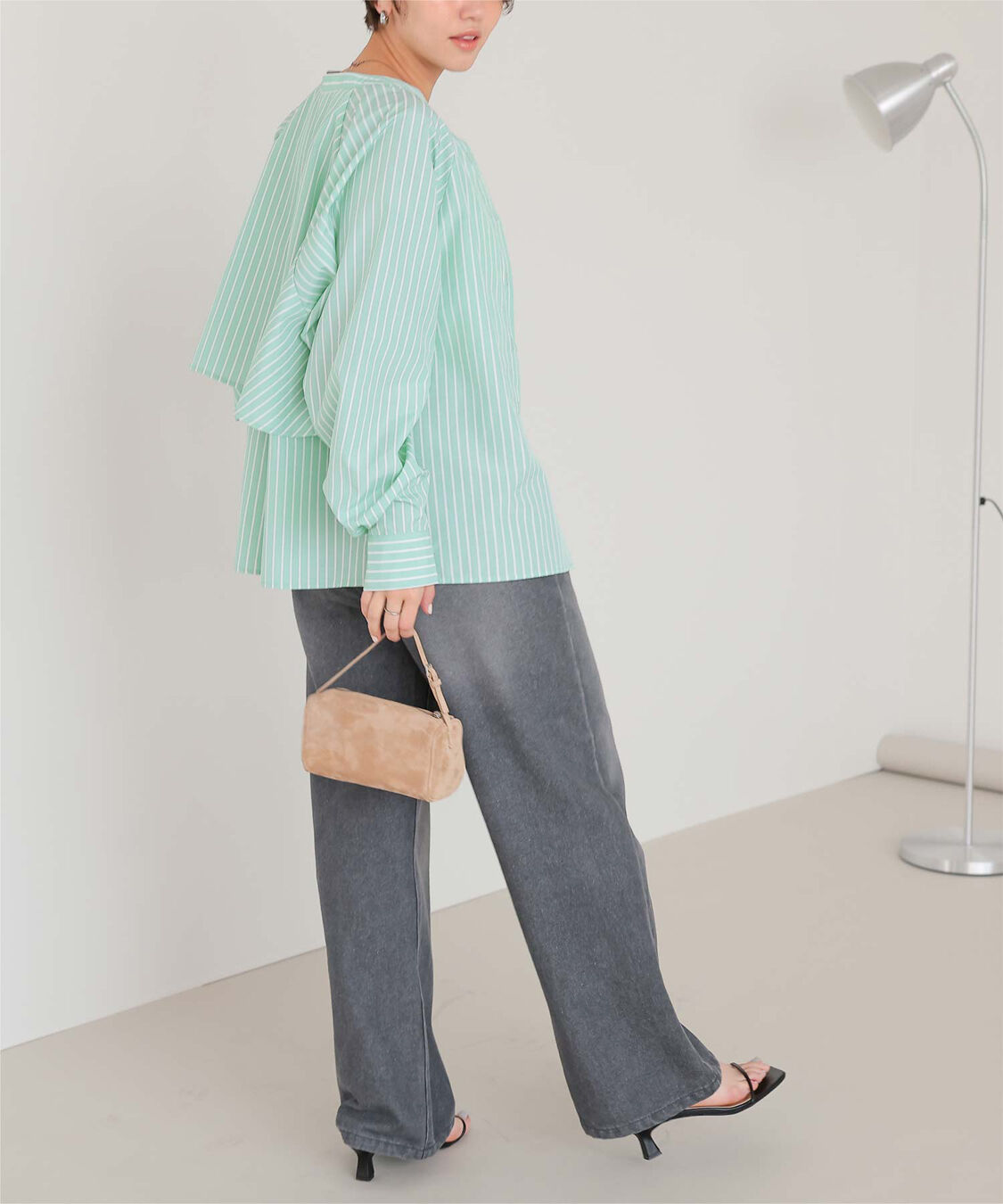 titivate「バックフリルバンドカラーシャツ」|シャツ・ブラウス|