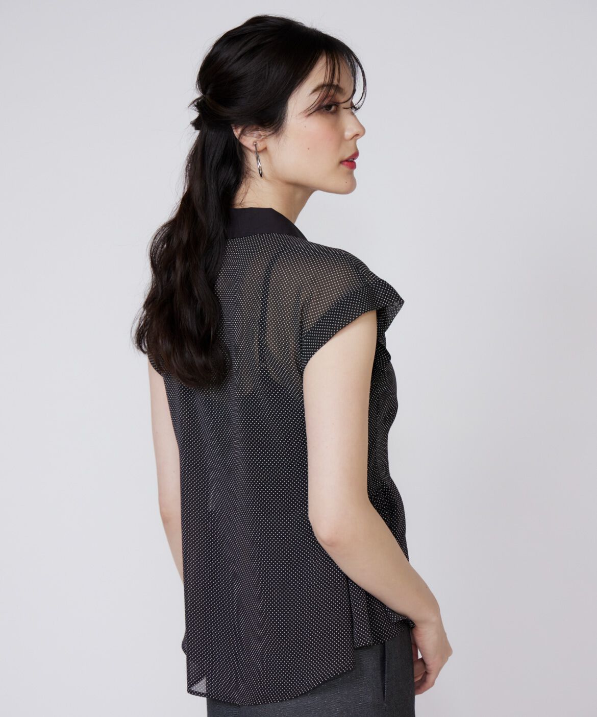 Maglie le cassetto「《プラスサイズ》衿配色シアードットブラウス」|シャツ・ブラウス|