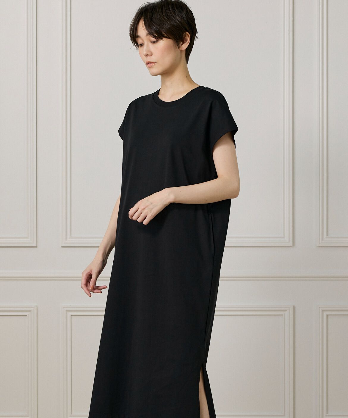 DAY by DAY it&rsquo;s international「サイドスリットワンピース」|ワンピース|ブラック